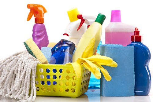 Load-based carpet cleaning rate example for a busy E9 property