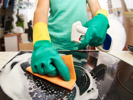 Deep cleaning support for a local home in E9